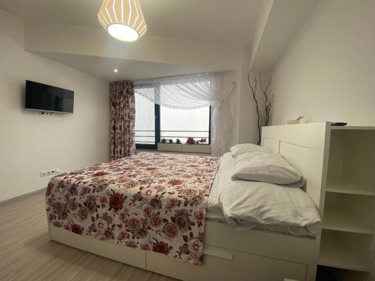 Lake House - Bucuresti Luaran gambar
