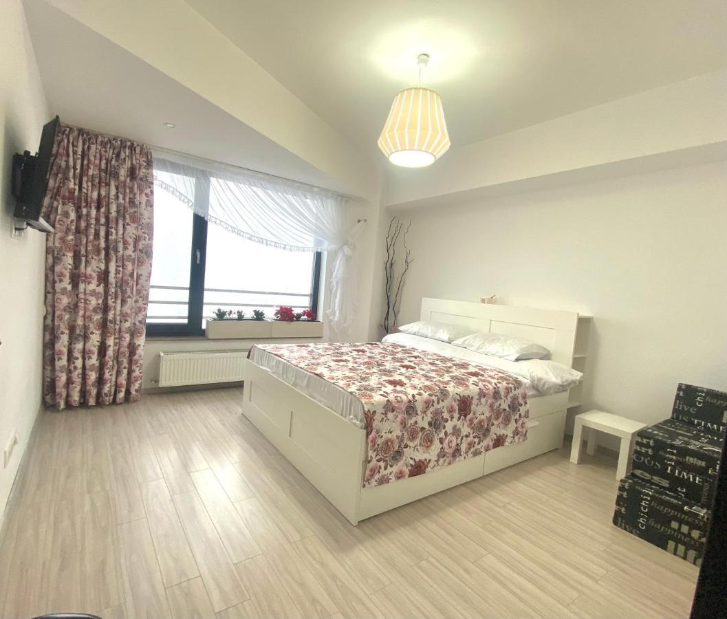 Lake House - Bucuresti Luaran gambar