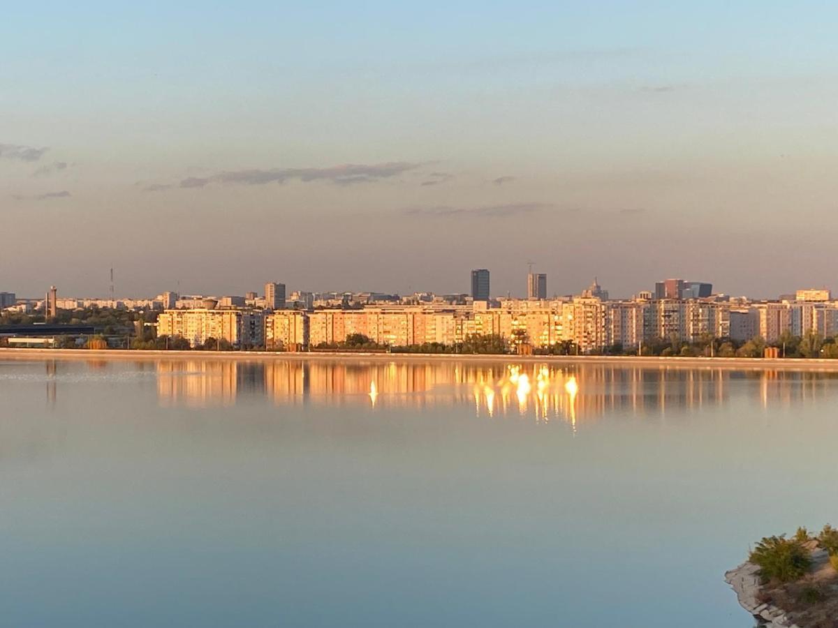 Lake House - Bucuresti Luaran gambar