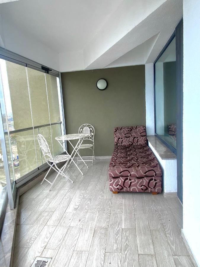 Lake House - Bucuresti Luaran gambar